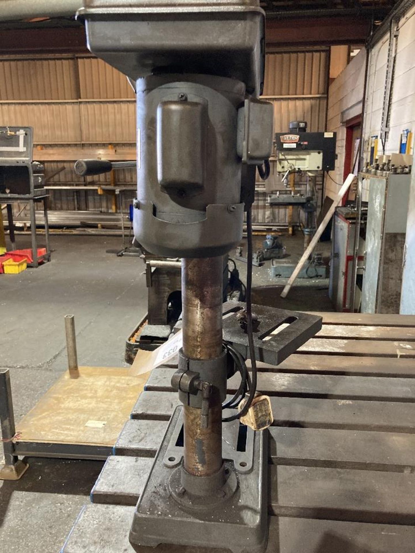 Clarke CDP1518 metal worker 240v bench mounted pillar drill - Image 3 of 3