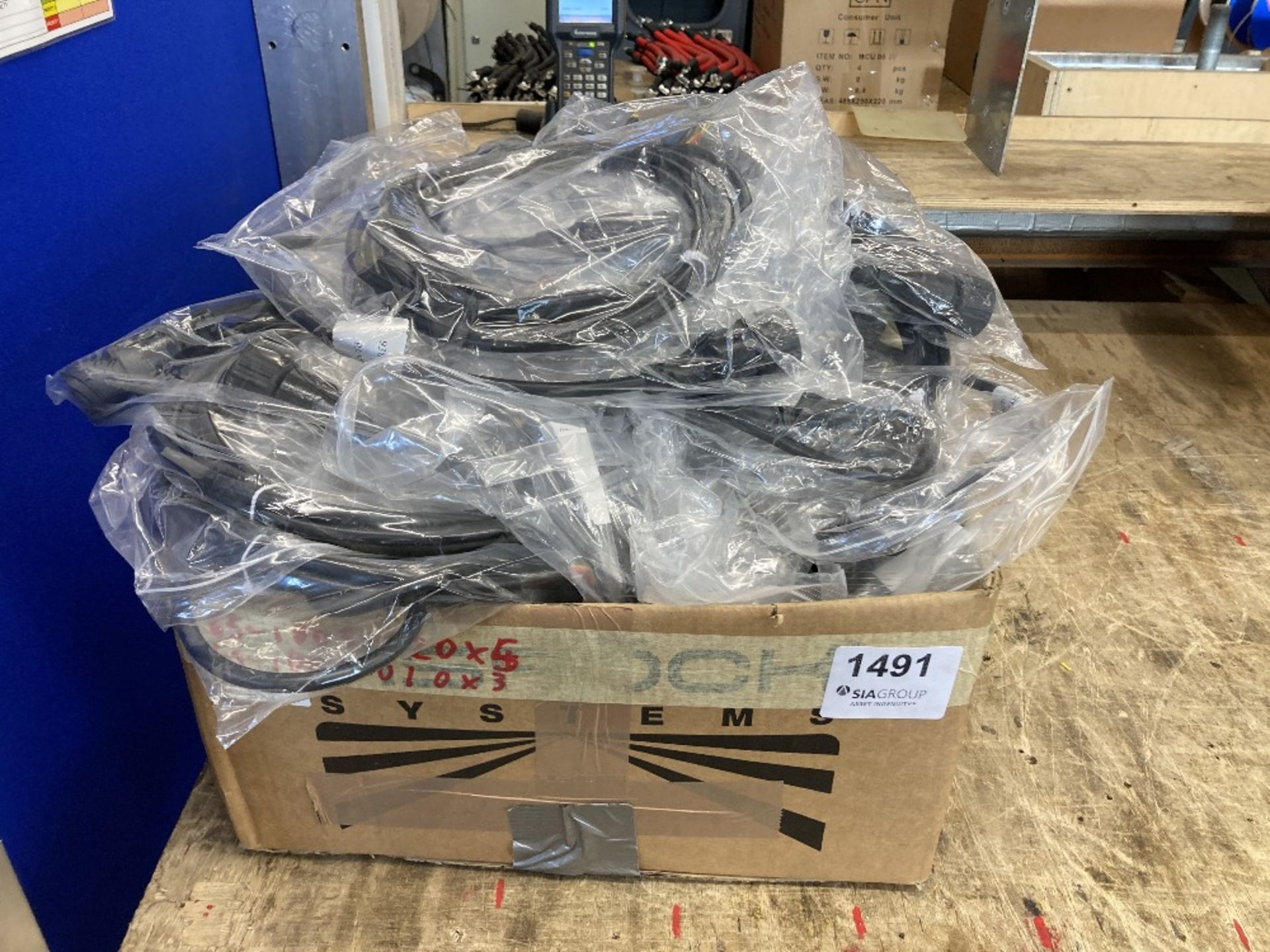 Quantity of 0.5m Mothet Harnesses and other associated electrical cabling