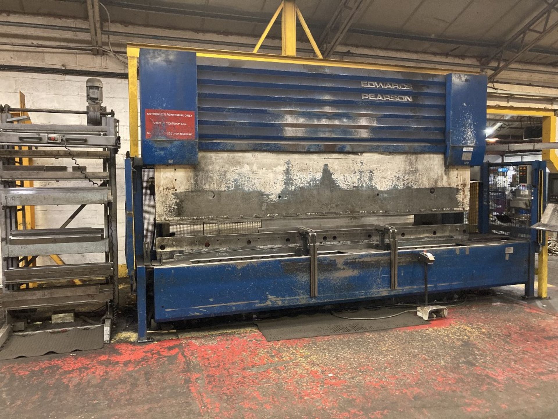 Edwards Pearson PR10 250/4100 press brake