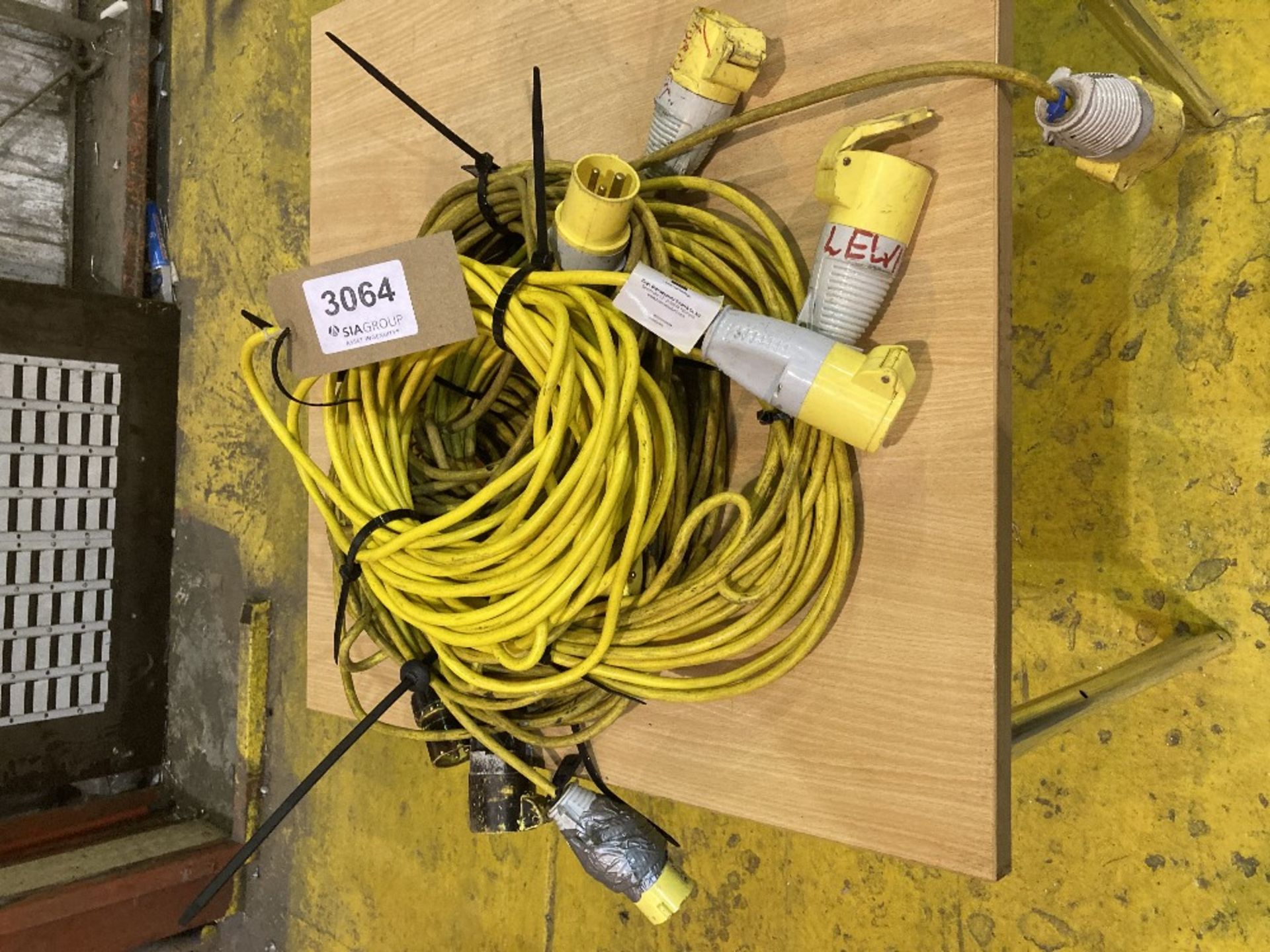 Quantity of 110v Extension Leads - Image 2 of 4