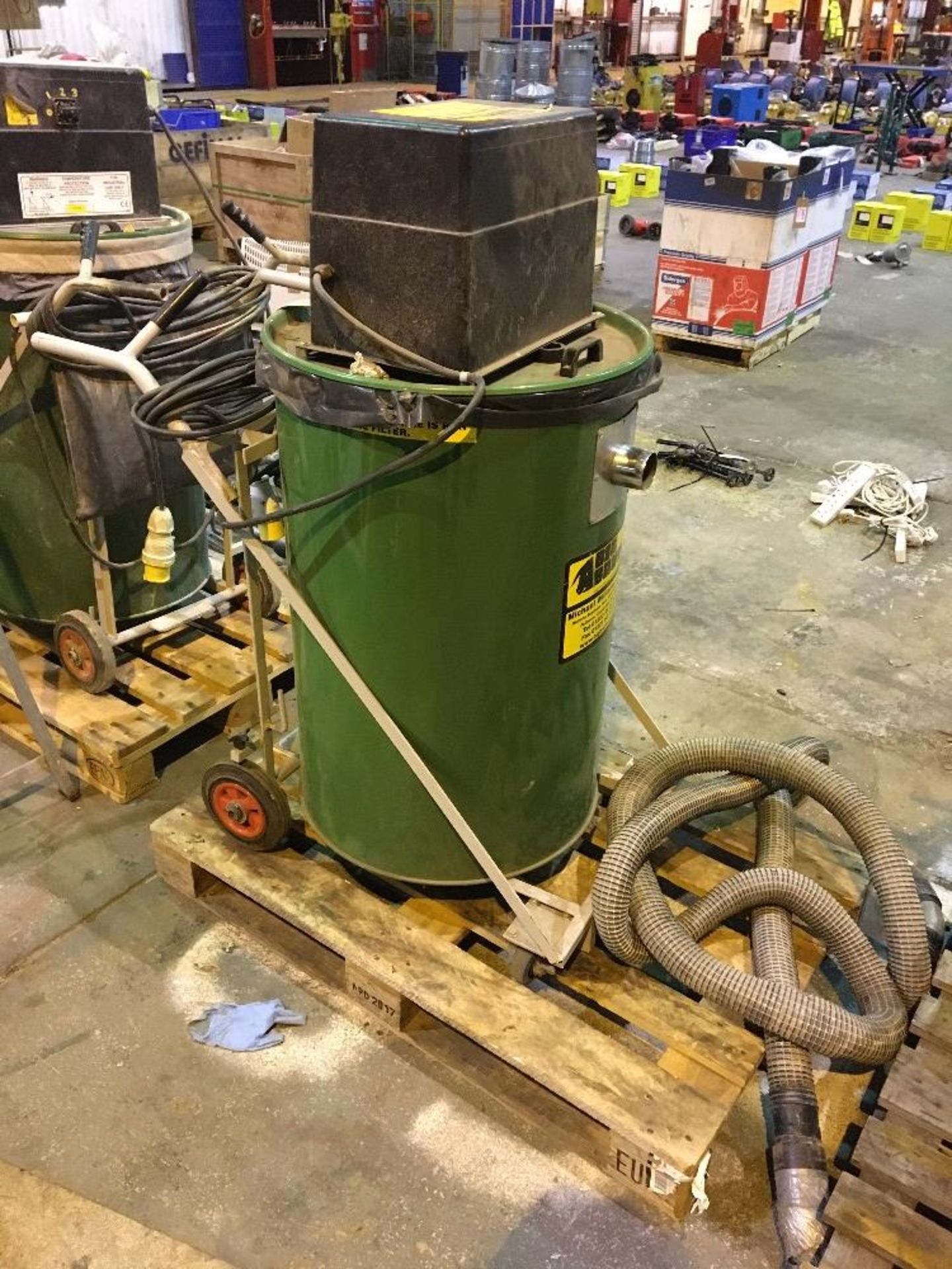 Big Brute Industrial Vacuum Cleaner 115V