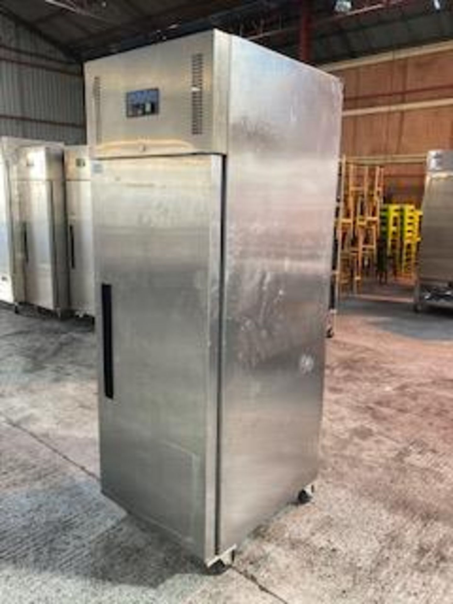 Polar G593-02 Single Door Upright Stainless Steel 600 Ltr Freezer - Image 3 of 5