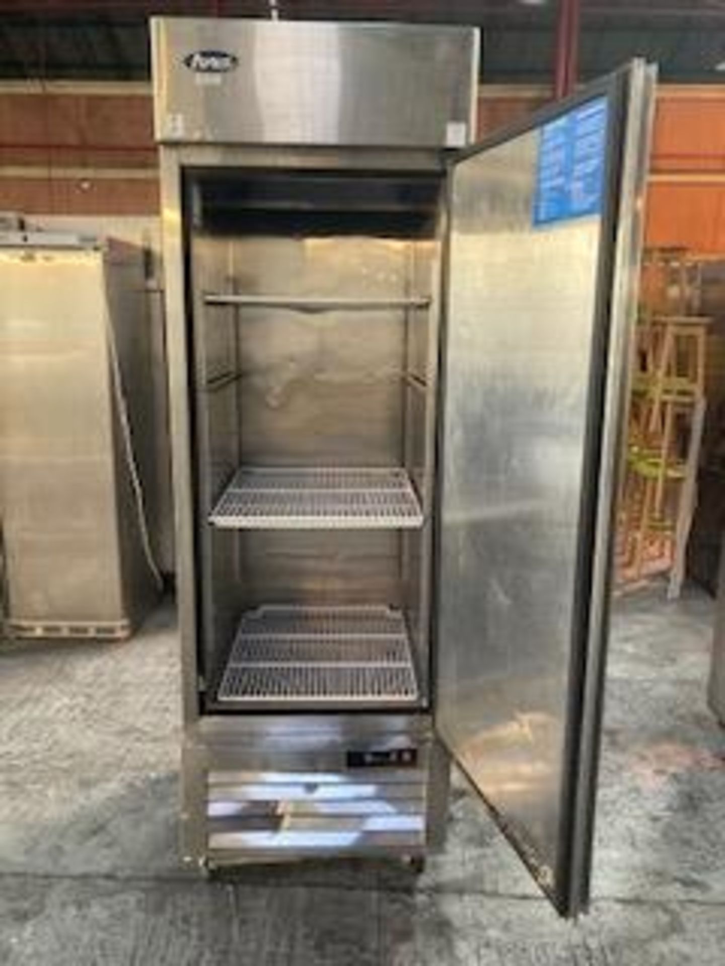 Atosa MBL8951 Single Door Upright Stainless Steel 610 Ltr Freezer - Image 5 of 6