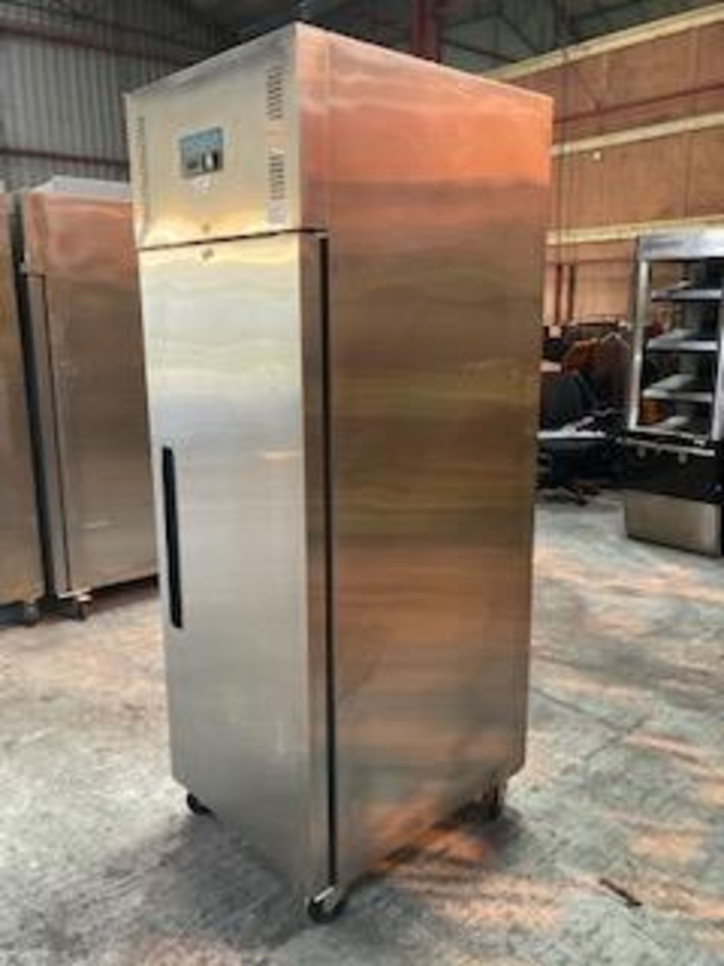 Polar G593 Single Door Upright Stainless Steel 600 Ltr Freezer - Image 3 of 6