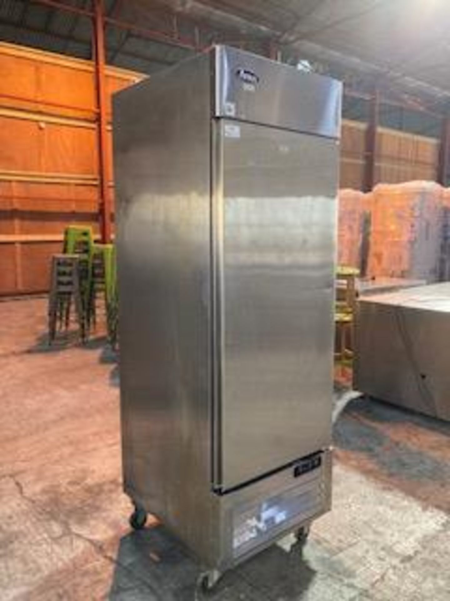 Atosa MBL8950 Single Door Upright Stainless Steel 610 Ltr Fridge - Image 3 of 5