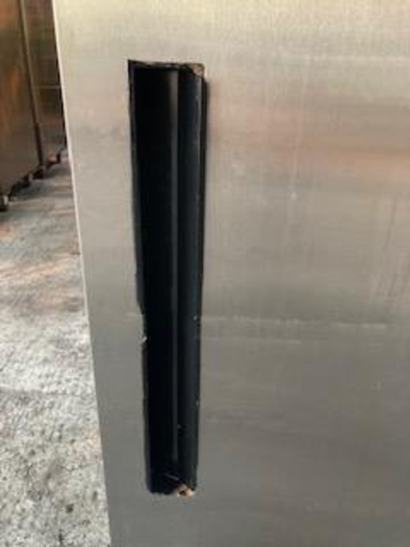 Polar G592 Single Door Upright Stainless Steel 600 Ltr Fridge - Image 5 of 6
