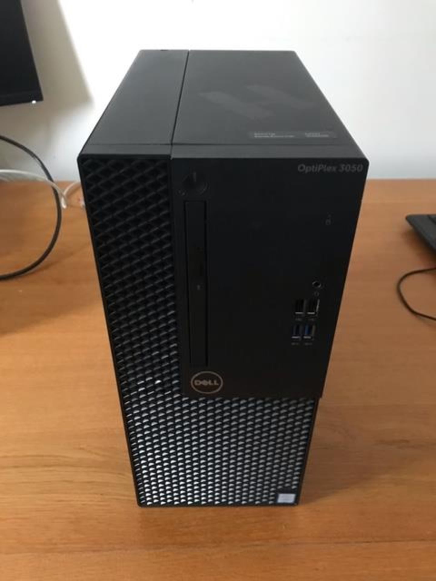 Dell Optiplex 3050 core i3 7th gen personal computer