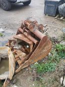 2.6' Excavator Digging Foot Bucket, 3 ton