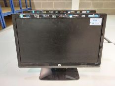 (2) HP 2211x 22" desktop monitors