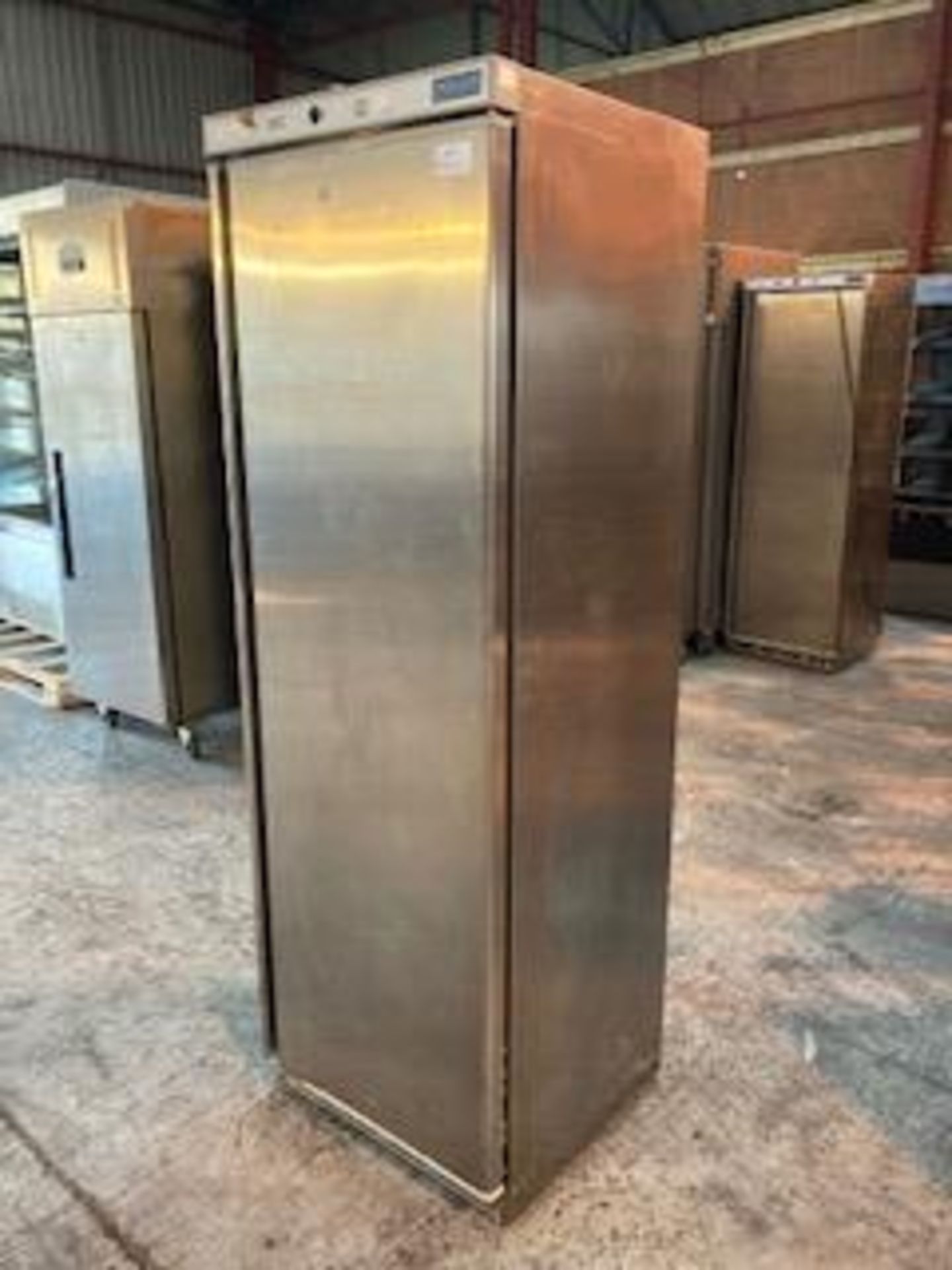 Polar CD083 Single Door Upright Stainless Steel 365 Ltr Freezer - Image 2 of 5