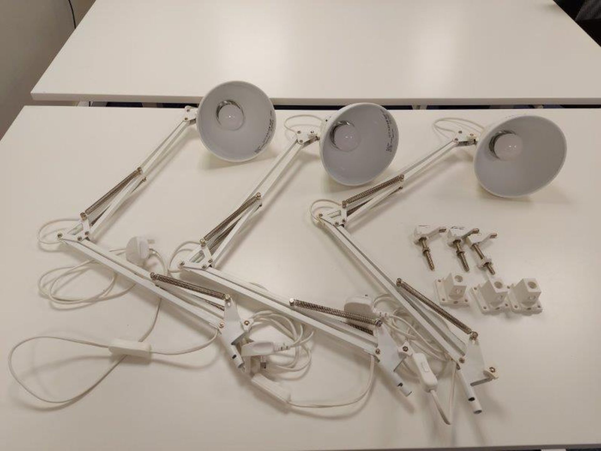 (3) Metal desk lamps