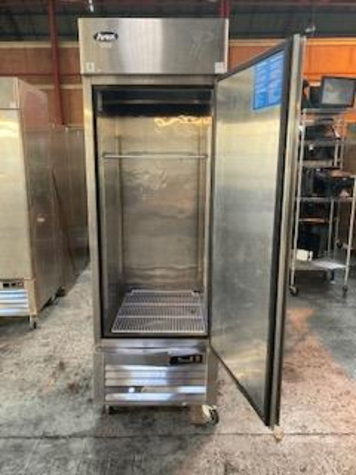 Atosa MBL8951 Single Door Upright Stainless Steel 610 Ltr Freezer - Image 4 of 6