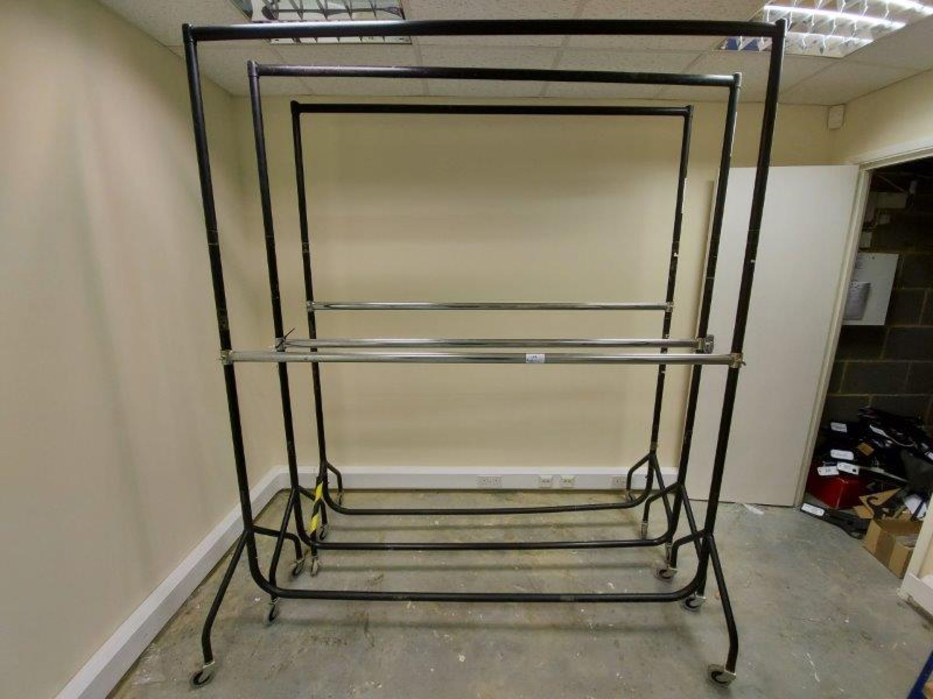 (3) Various garment rails