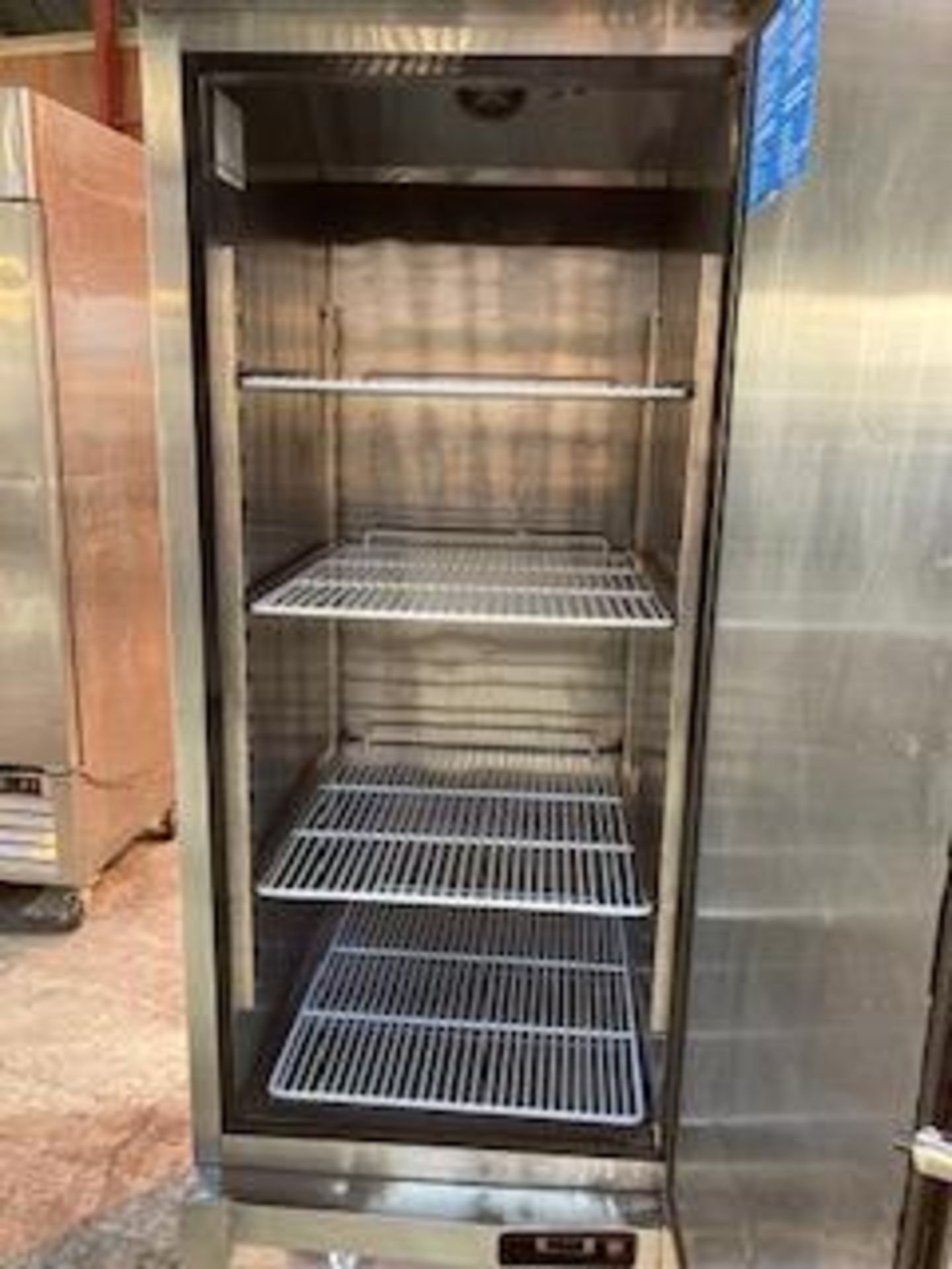 Atosa MBL8950 Single Door Upright Stainless Steel 610 Ltr Fridge - Image 4 of 6