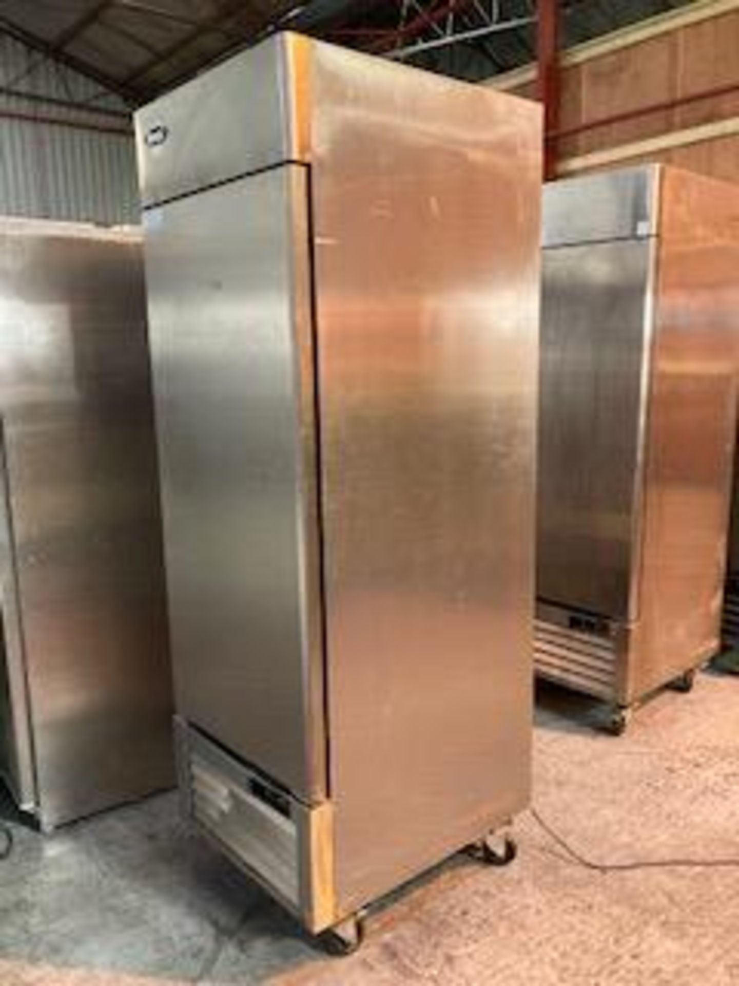 Atosa MBL8950 Single Door Upright Stainless Steel 610 Ltr Fridge - Image 2 of 5