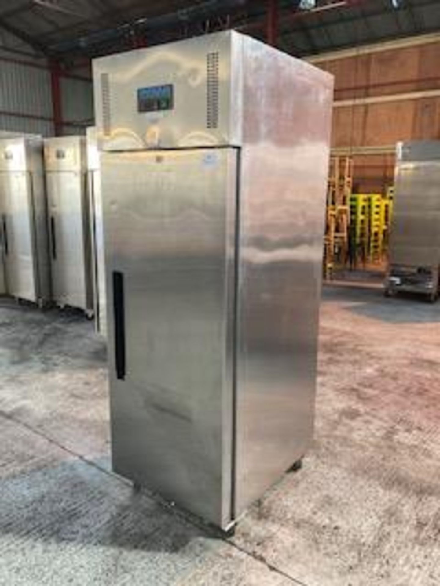 Polar G593 Single Door Upright Stainless Steel 600 Ltr Freezer - Image 2 of 6