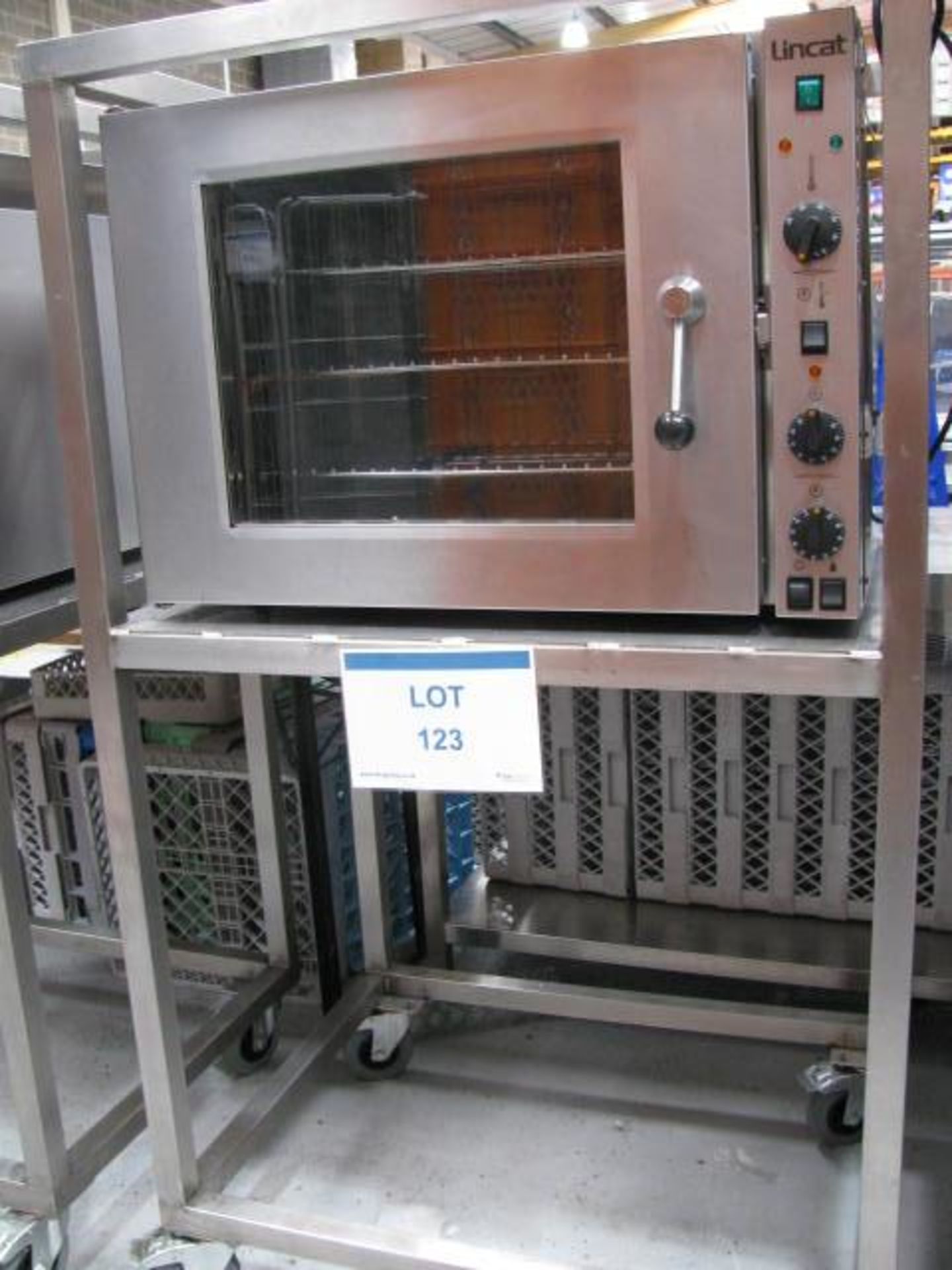 Lincat 3000W 3 rack oven, Model ECO8