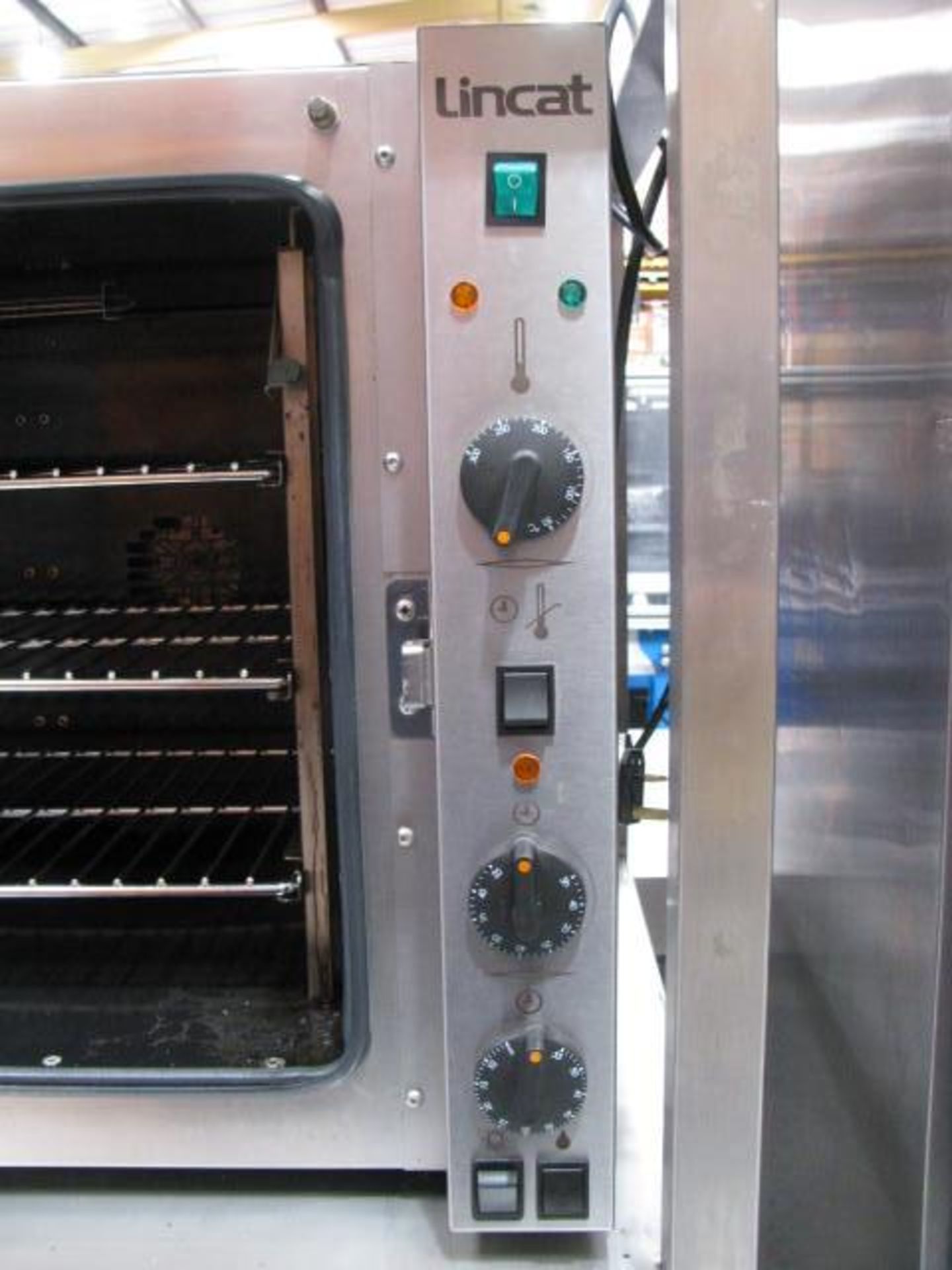 Lincat 3000W 3 rack oven, Model ECO8 - Image 4 of 4