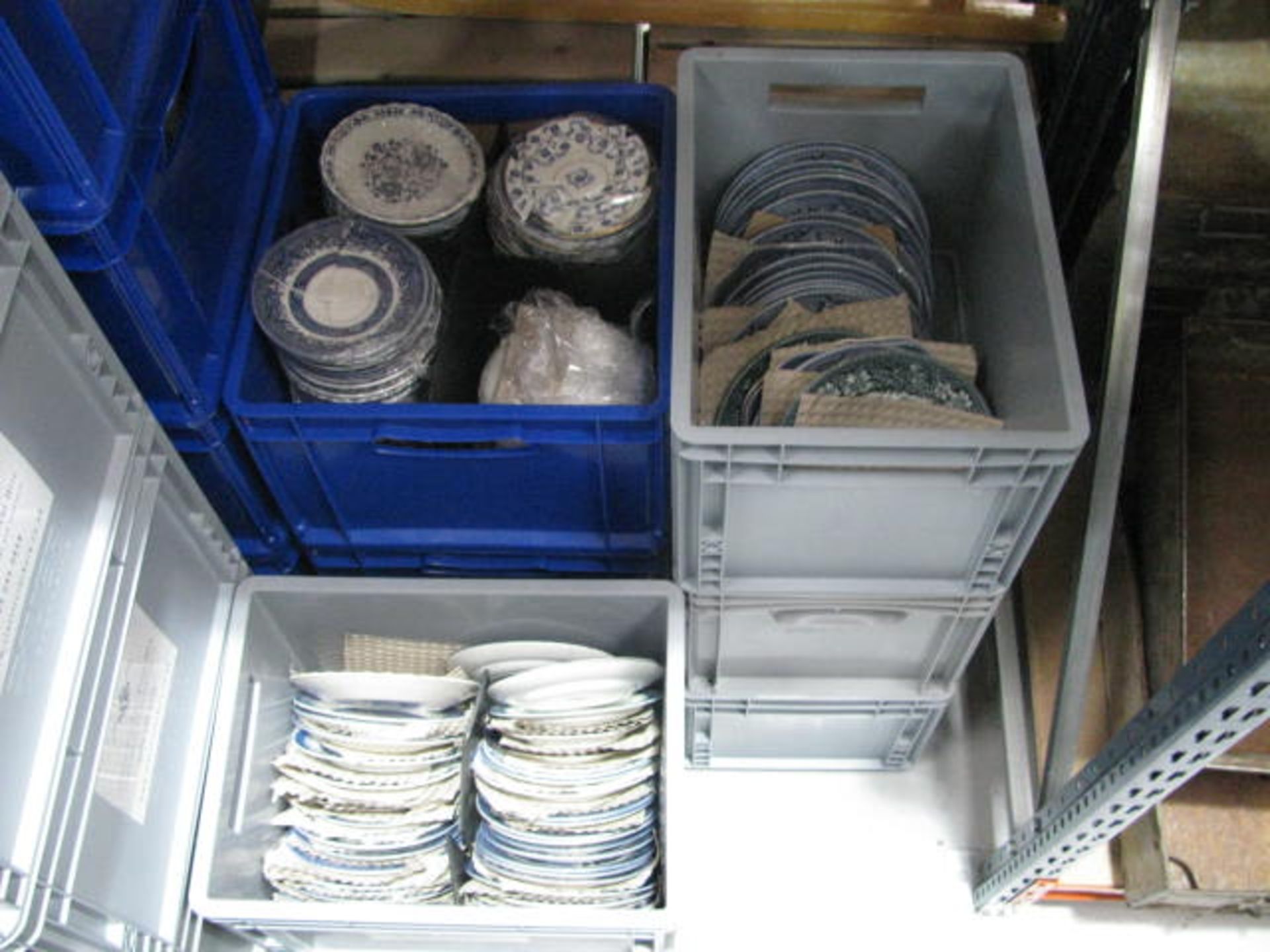 Crockery in (37) various containers