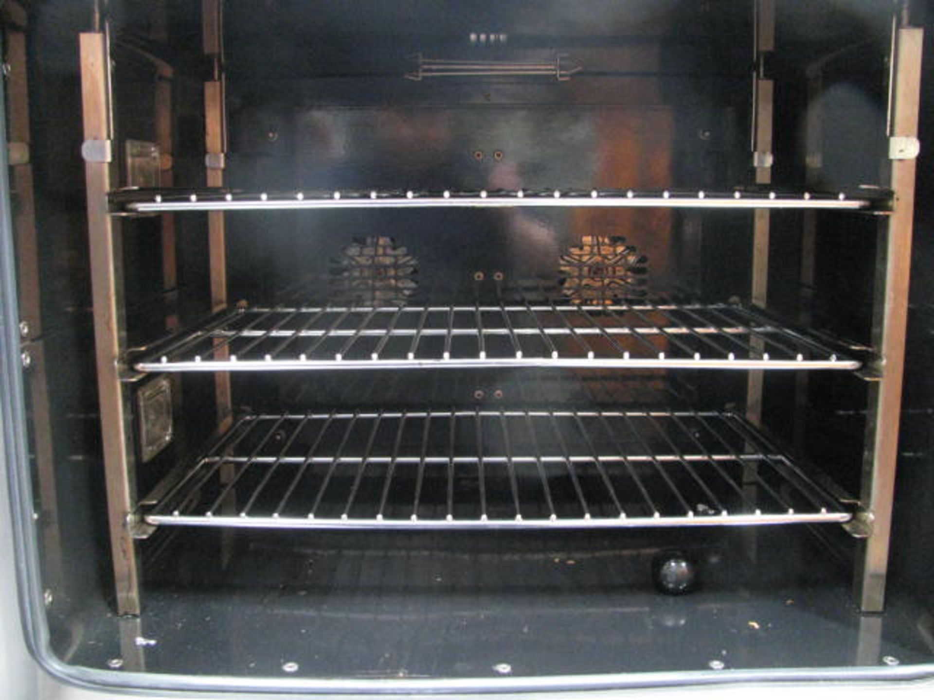 Lincat 3000W 3 rack oven, Model ECO8 - Image 2 of 3