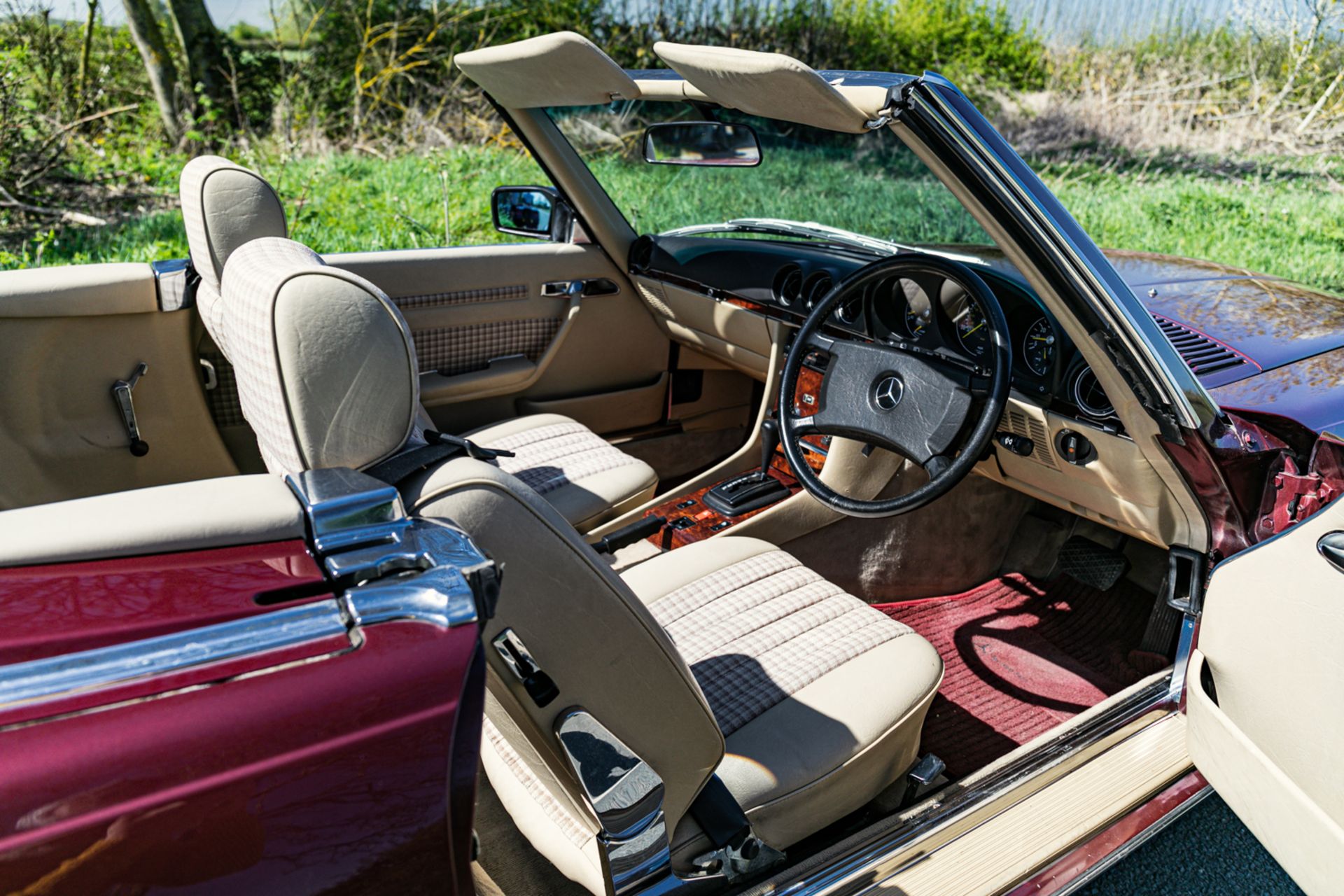 1985 Mercedes-Benz 280 SL (R107) - Image 6 of 23