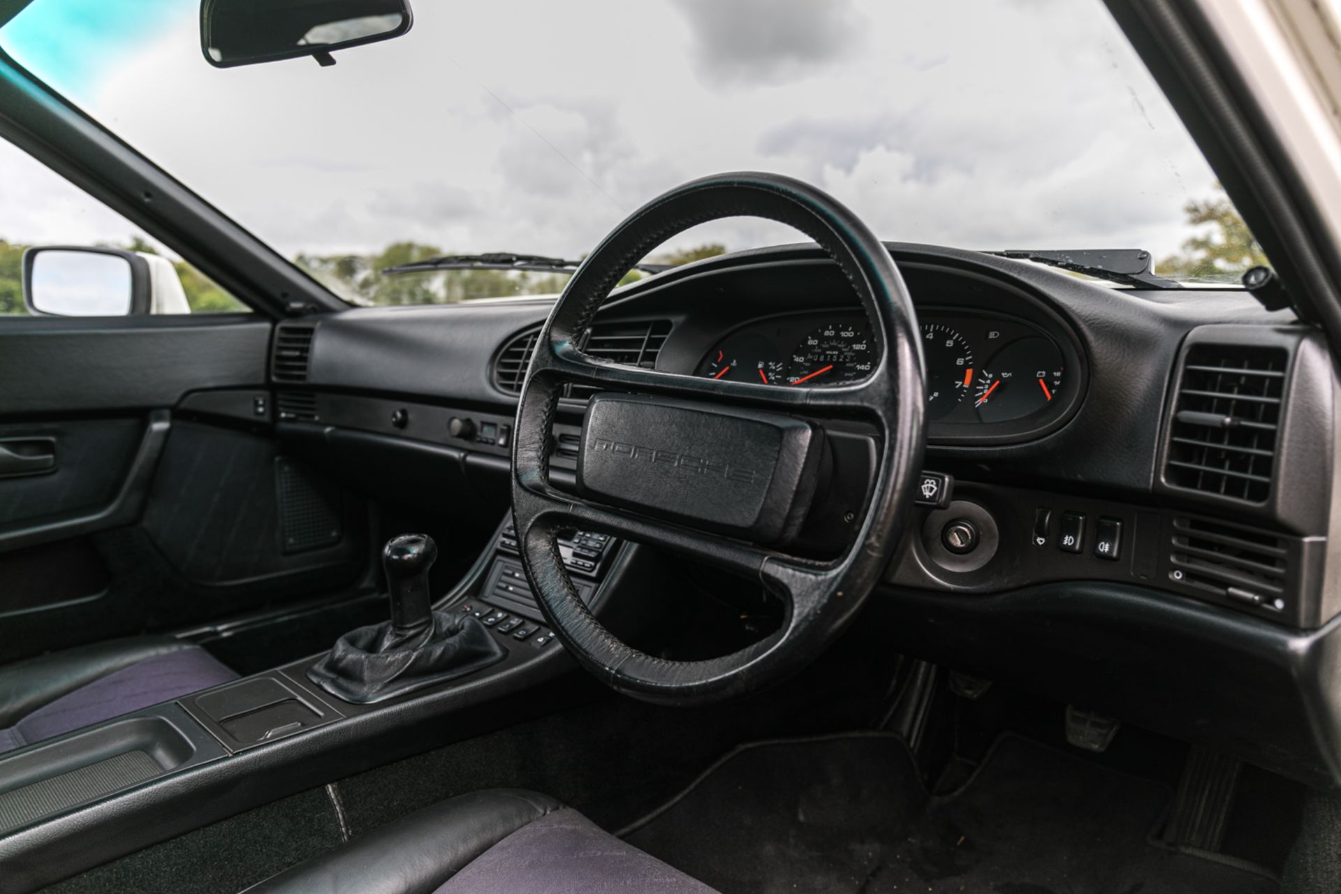 1986 Porsche 944 Turbo - Image 19 of 28