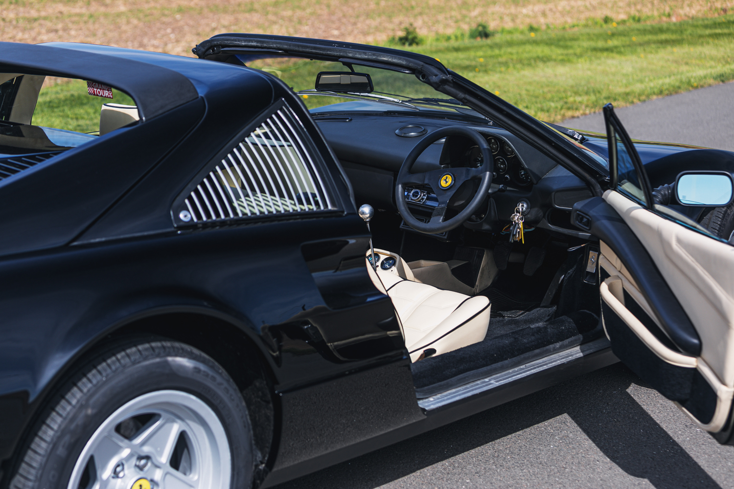 1985 Ferrari 308 GTS QV - Image 18 of 30