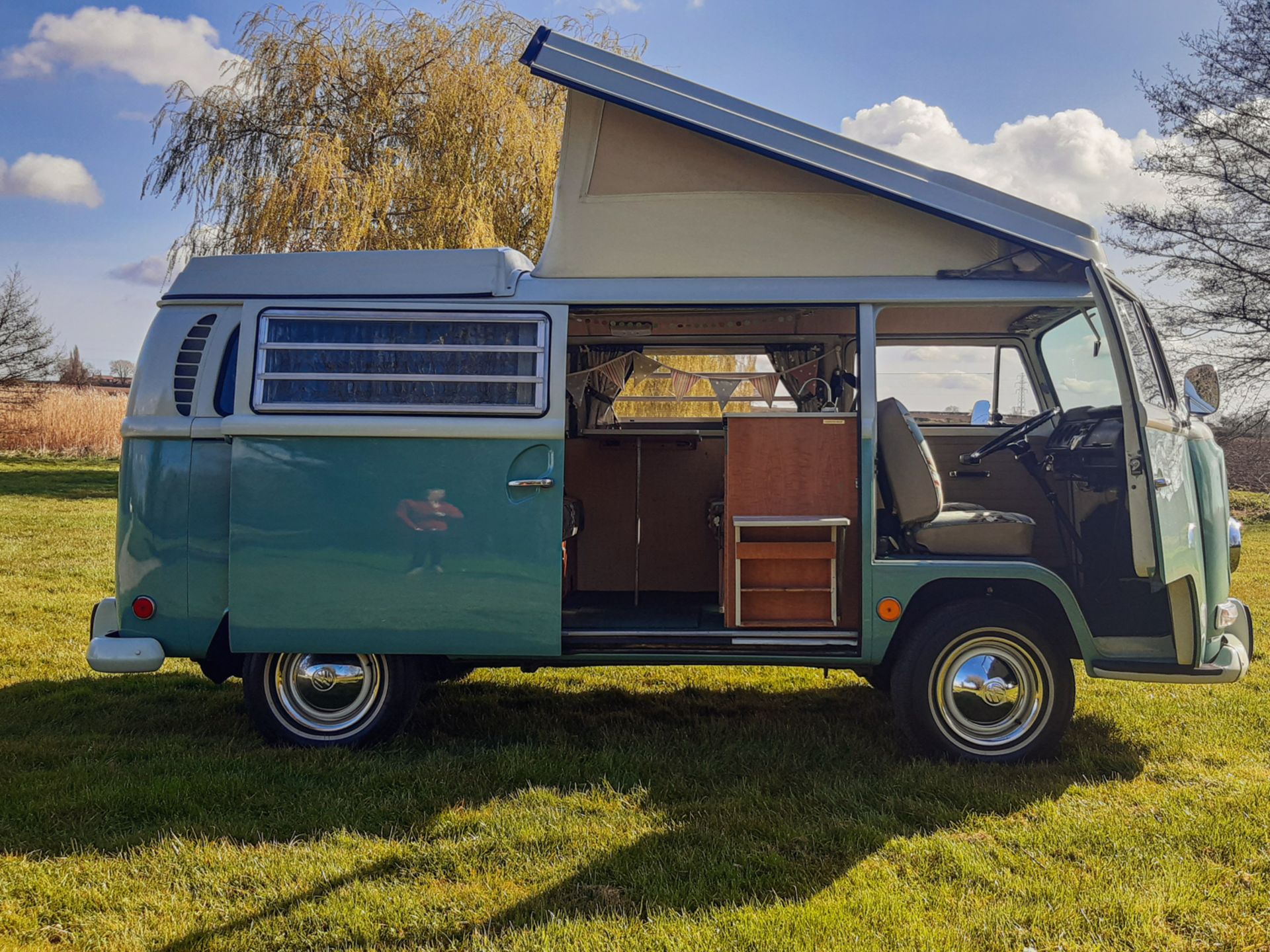 1969 Volkswagen Type 2 Westfalia 'Bay Window' Camper Van - Image 12 of 21