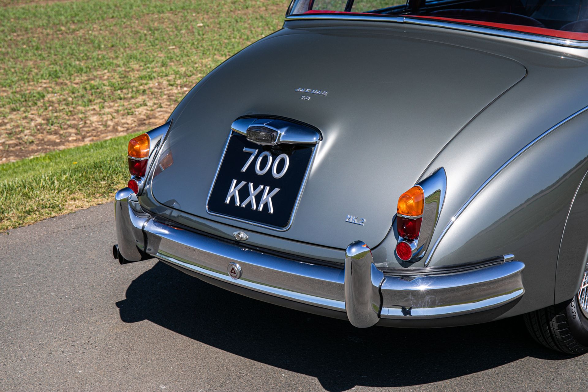 1961 Jaguar Mk2 3.8-litre manual/overdrive - Image 6 of 27