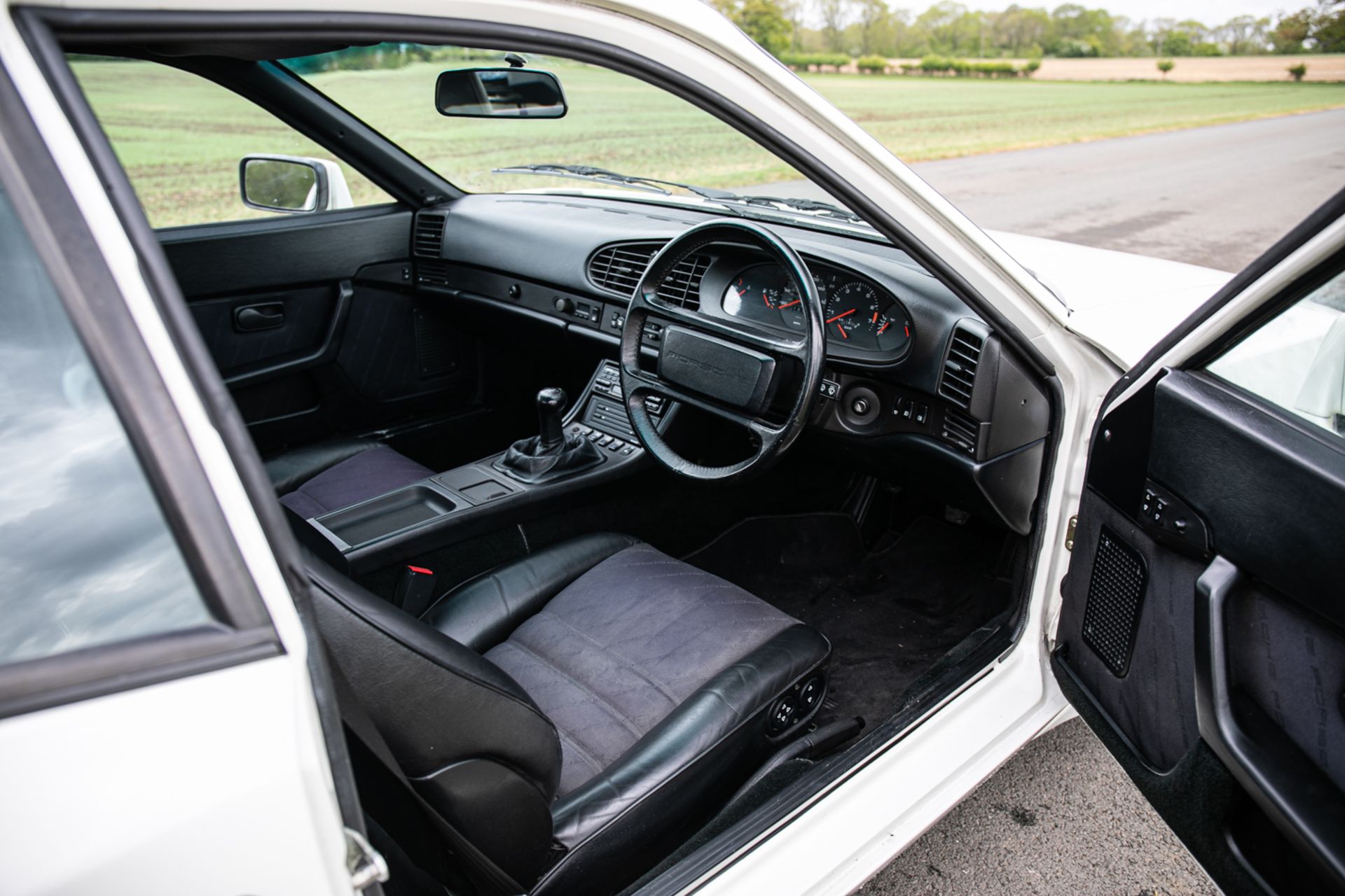 1986 Porsche 944 Turbo - Image 6 of 28