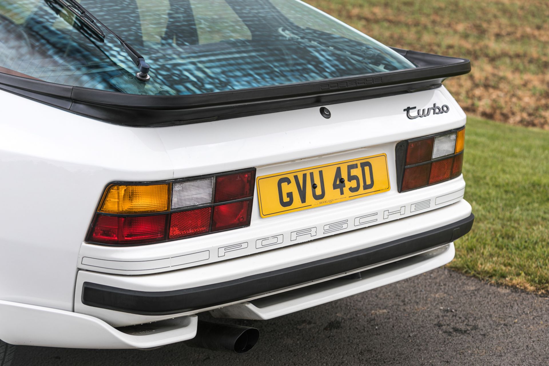 1986 Porsche 944 Turbo - Image 24 of 28