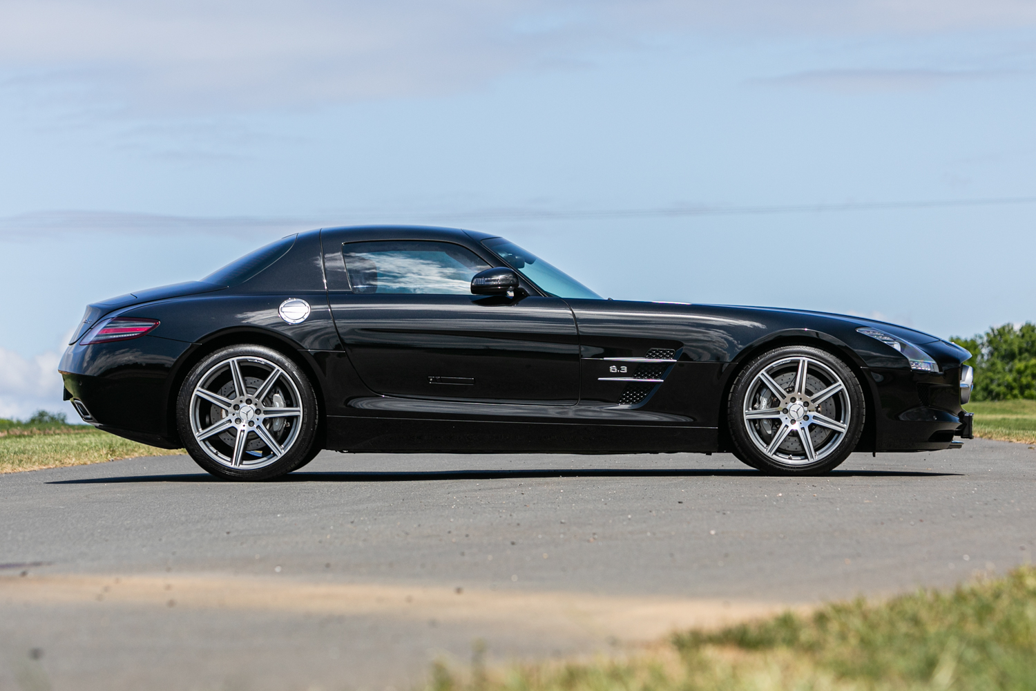 2010 Mercedes-Benz SLS AMG - Image 3 of 21