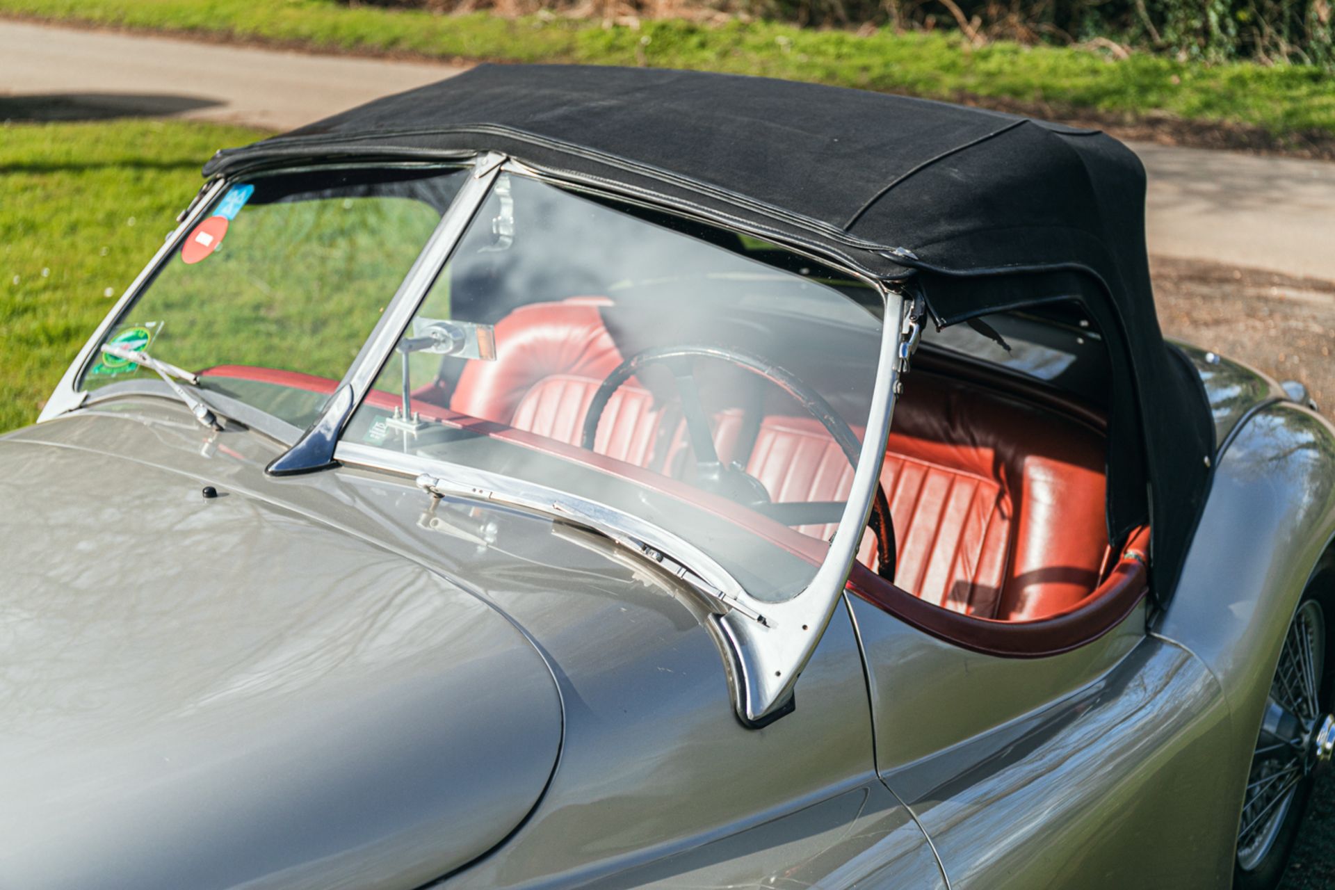 1951 Jaguar XK120 3.4 Roadster - Image 9 of 23