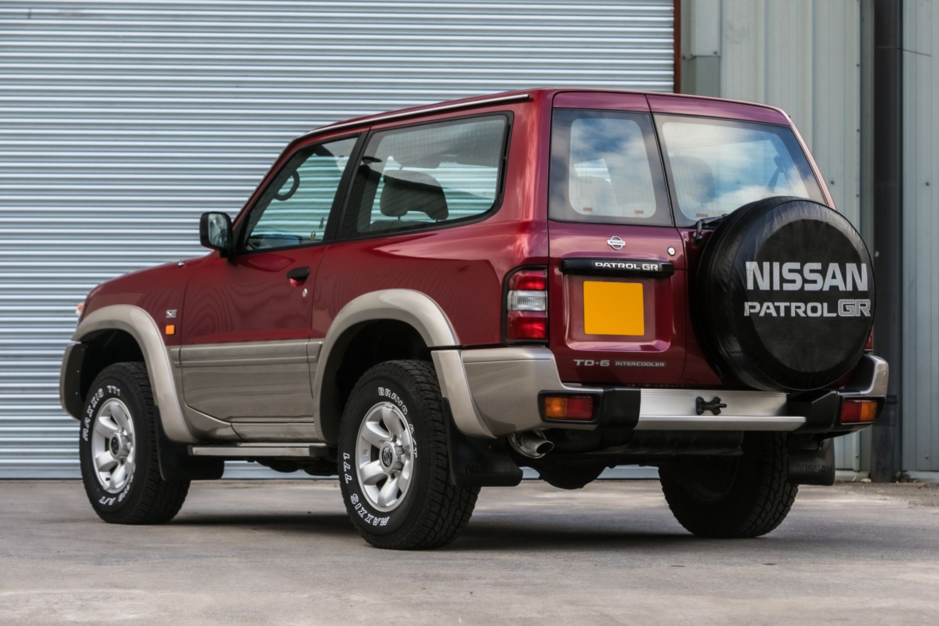 1998 Nissan Patrol GR TD-6 SE SWB Manual - Image 2 of 21