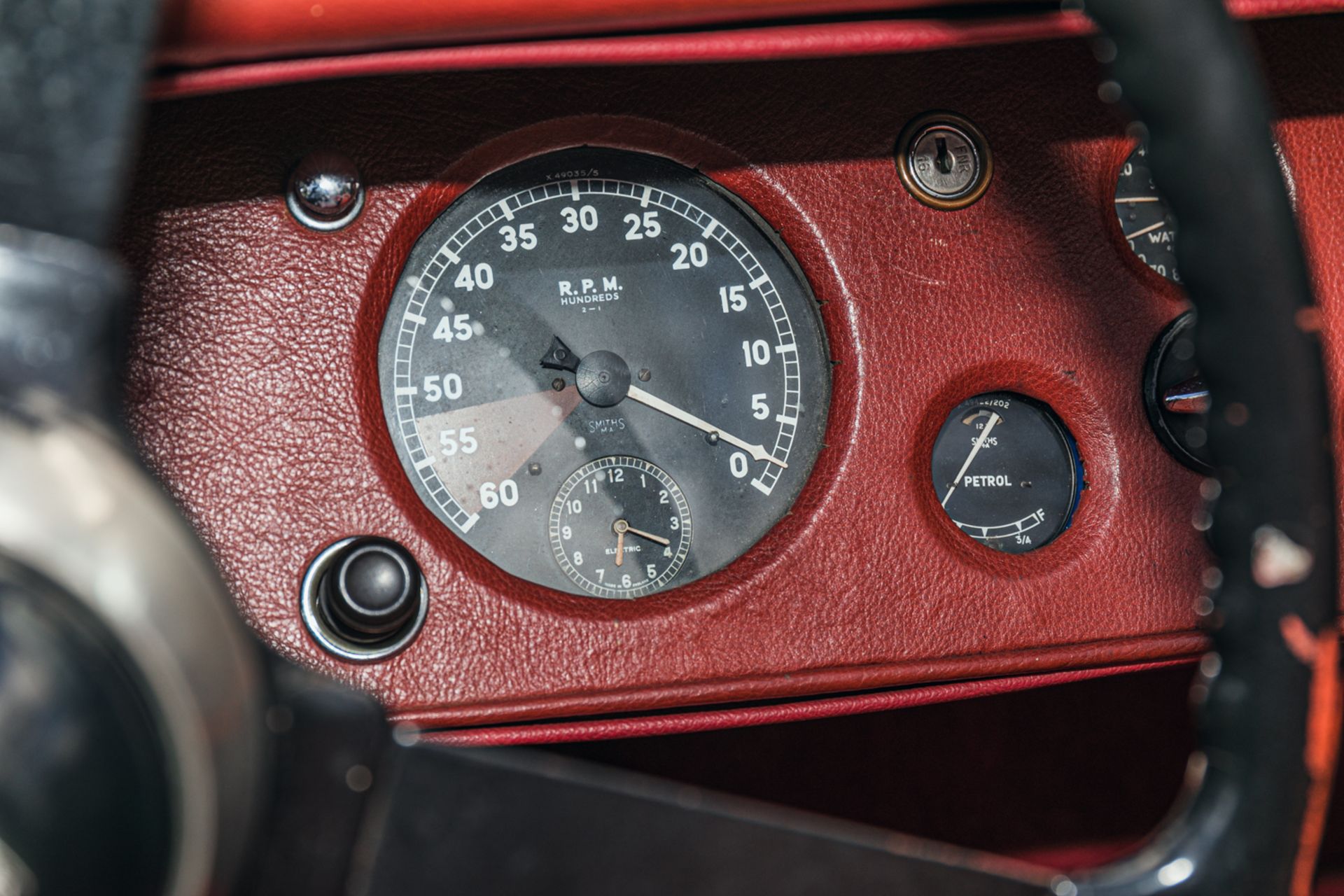 1951 Jaguar XK120 3.4 Roadster - Image 18 of 23