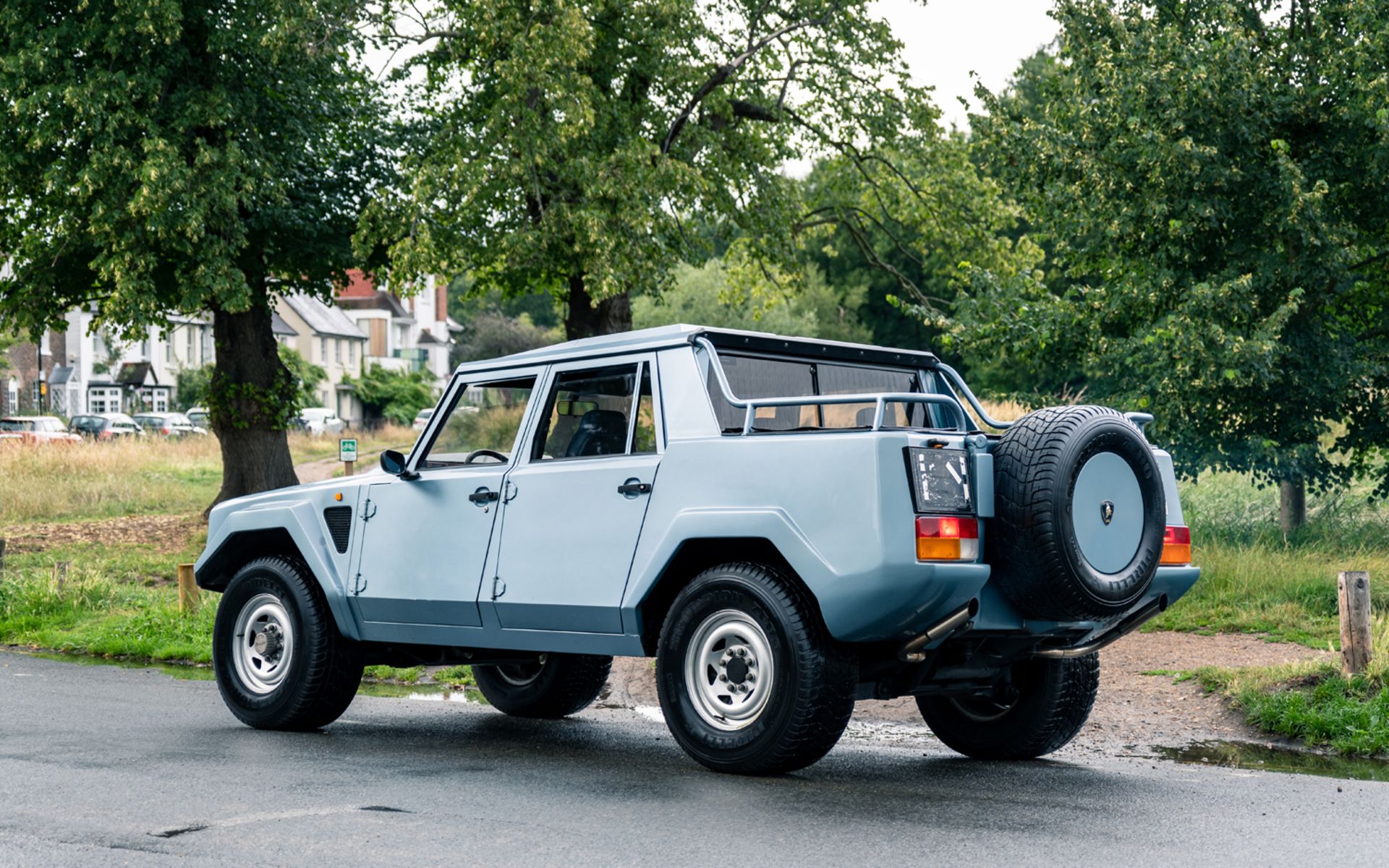 1987 Lamborghini LM002 - Image 4 of 5