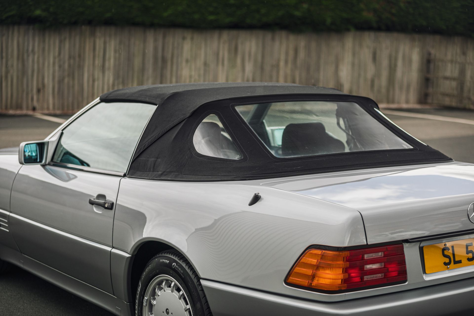 1993 Mercedes-Benz SL500 (R129) - 2,907 miles from new - Image 4 of 5