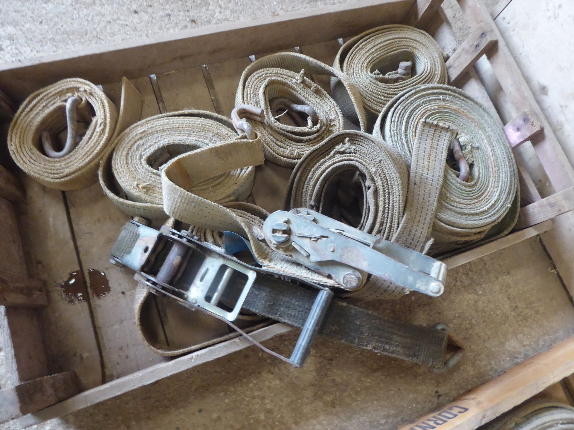 Tray of loading straps