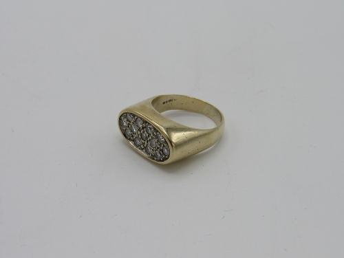 Large 9ct gold ring set with half a carat of diamonds, total weight 8.3gms. Estimate £300-350 - Image 2 of 2