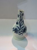 1760 Lowestoft blue & white bottle vase, ground rim style. Estimate £100-150