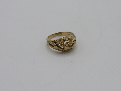 9ct gold filigree ring, weight 4.5gms, size M 1/2