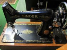 Singer EA356232 manual sewing machine in case, with key. Estimate £20-30