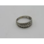 9ct white gold ring, weight 4.6gms, size S 1/2