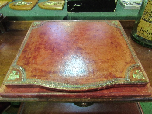 Vintage leather writing slope in very good condition, burgundy colour with gild embossed edging.