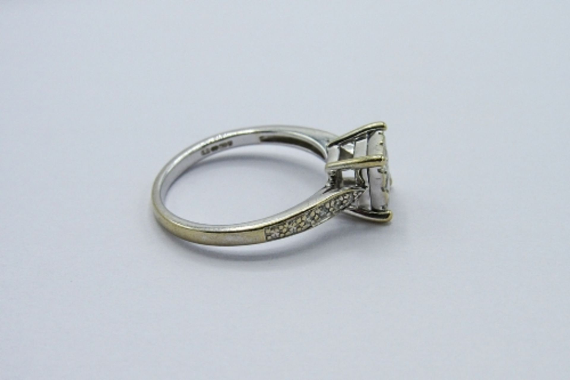 18ct white gold ring set with 9 diamonds in square with diamonds to shoulder, weight 3.8gms, size P. - Image 3 of 4