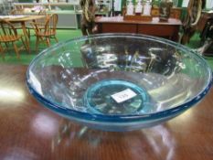 Large glass bowl, 40cms diameter. Estimate £20-30