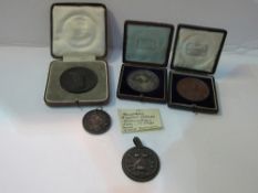 Collection of medals: 2 Kennel Club Crystal Palace, 1st price Dalmatian 'Sam' date 1900 cased &