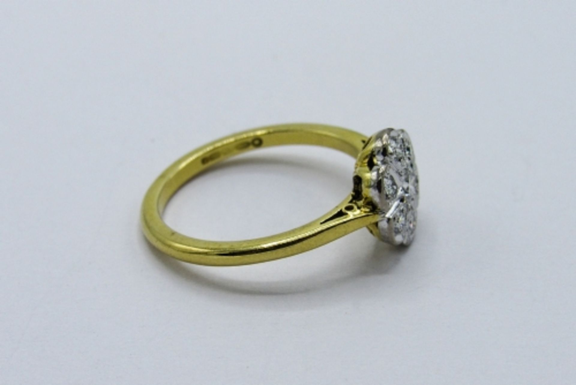 18ct gold floral set 7 diamond ring, weight 3.8gms, size O 1/2. Estimate £350-380 - Image 2 of 4