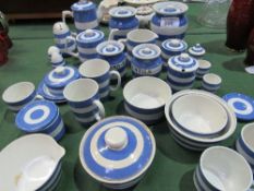 Qty of blue & white Cornish kitchen ware. Estimate £10-20