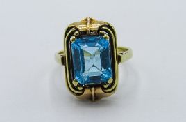 14ct gold Art Deco topaz ring, weight 6gms, size N. Estimate £275-300